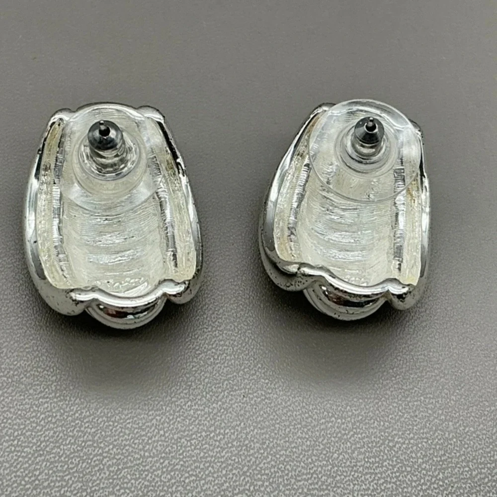 Napier Vintage Earrings Silver Tone Ribbed Dome Pierced Statement Chunky 1